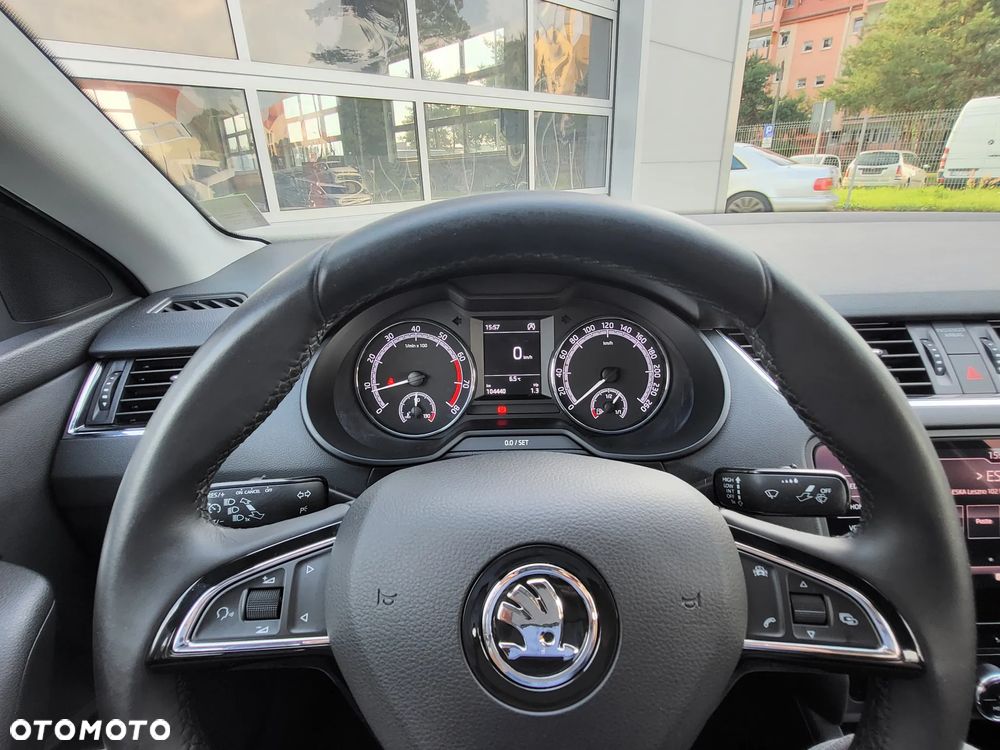 Skoda Octavia 1.4 TSI Ambition - 14
