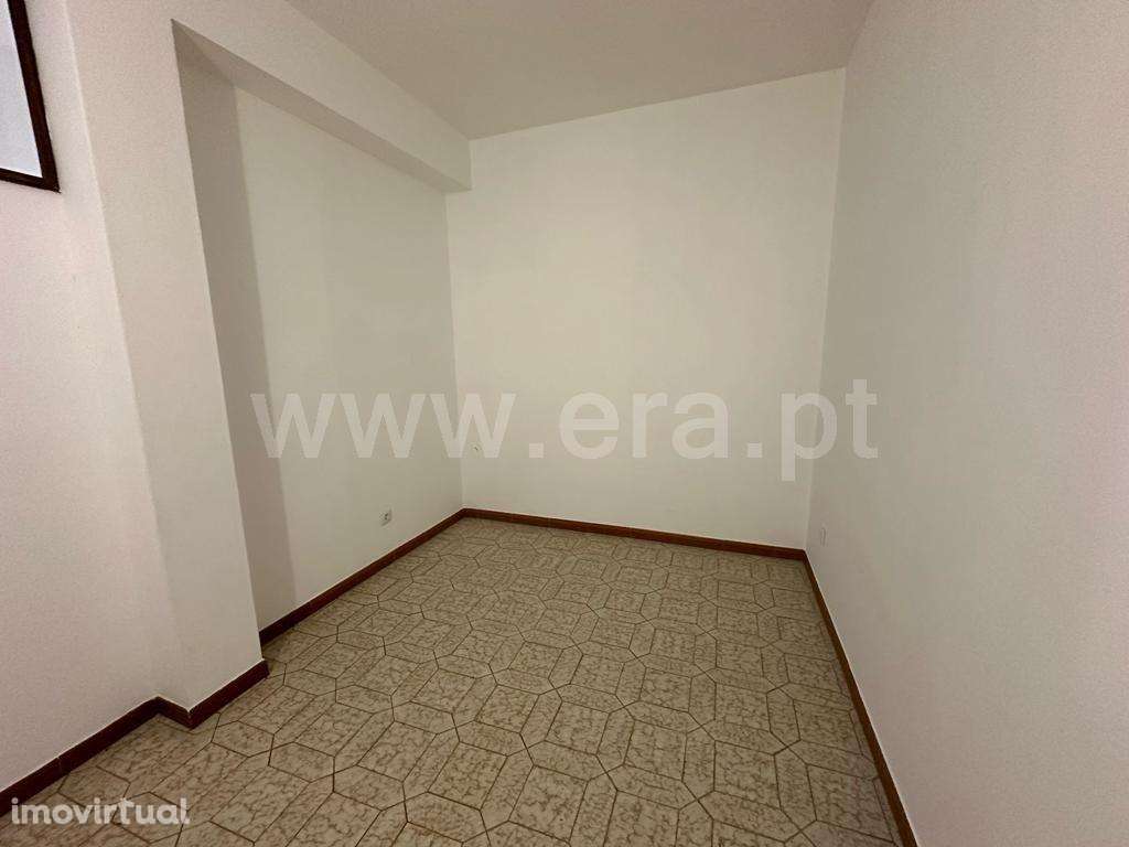 Loja no centro de Paredes - Grande imagem: 4/6