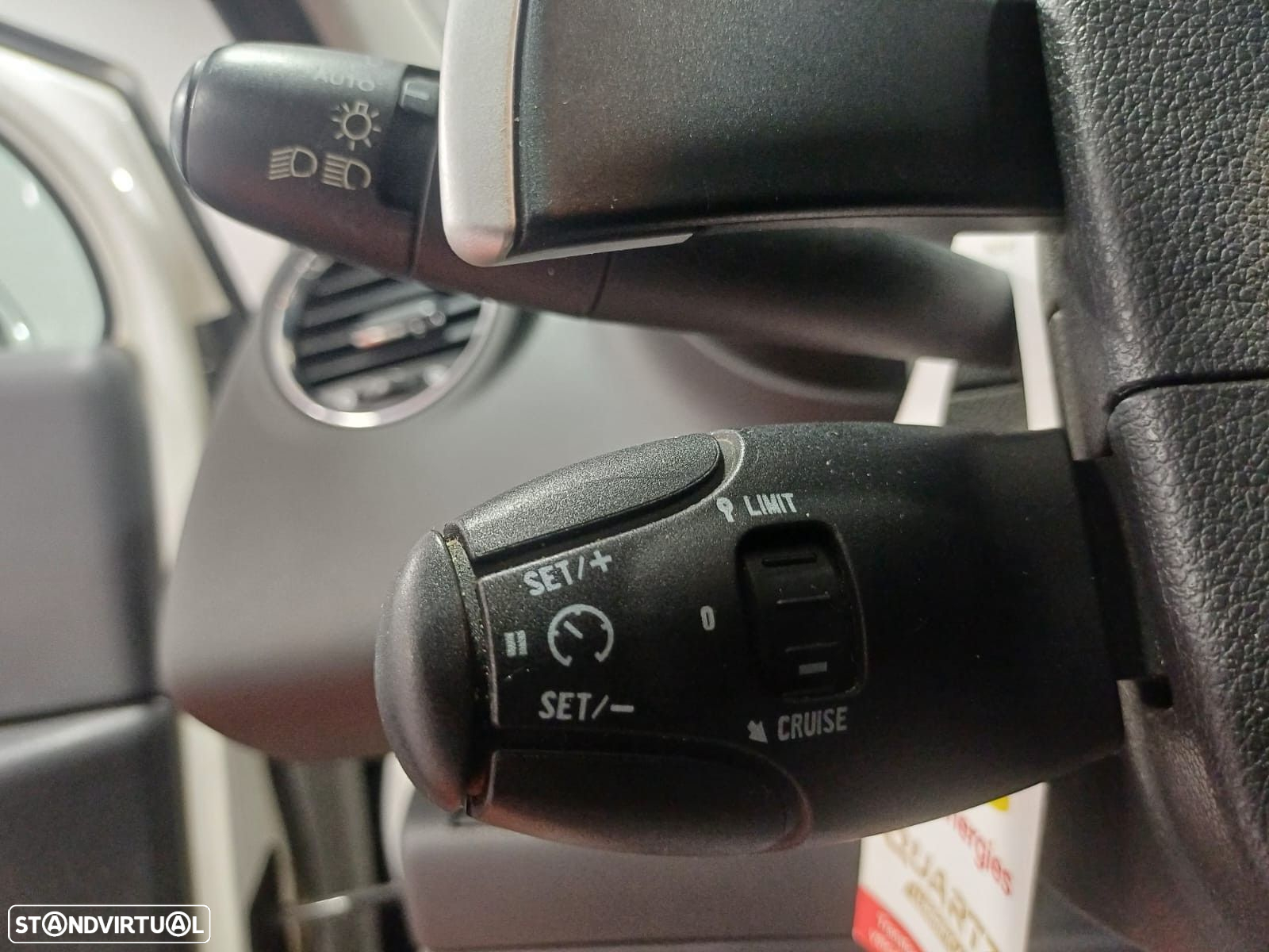 Peugeot 3008 2.0 HDi Hybrid4 - 15