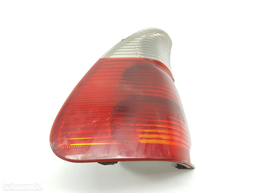 FAROLIM TRASEIRO ESQUERDO BMW SERIE X5 E53 - 1