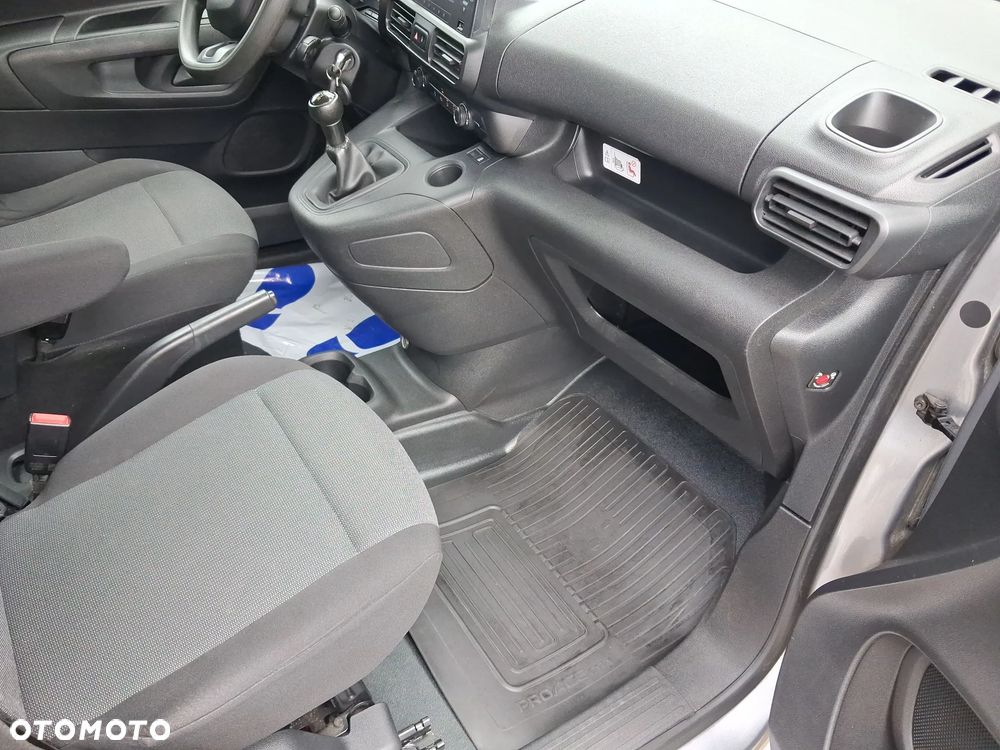 Toyota Proace City D-4D Long 2,3t Active (bryg.) - 28