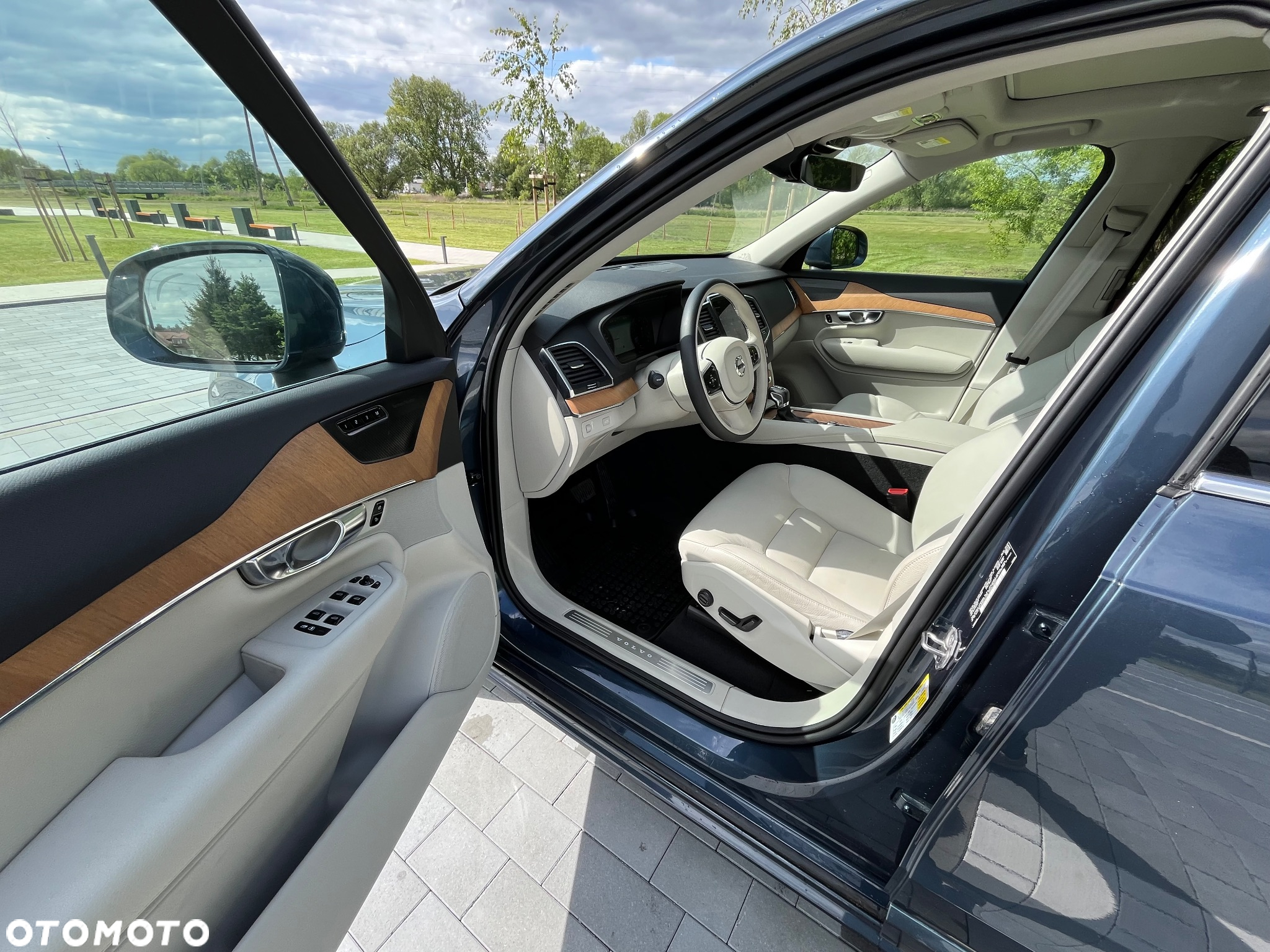 Volvo XC 90 T6 AWD Geartronic Momentum Pro - 11