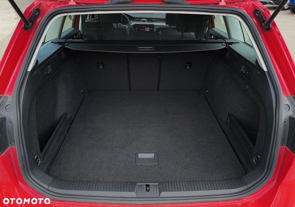 Volkswagen Passat - 27