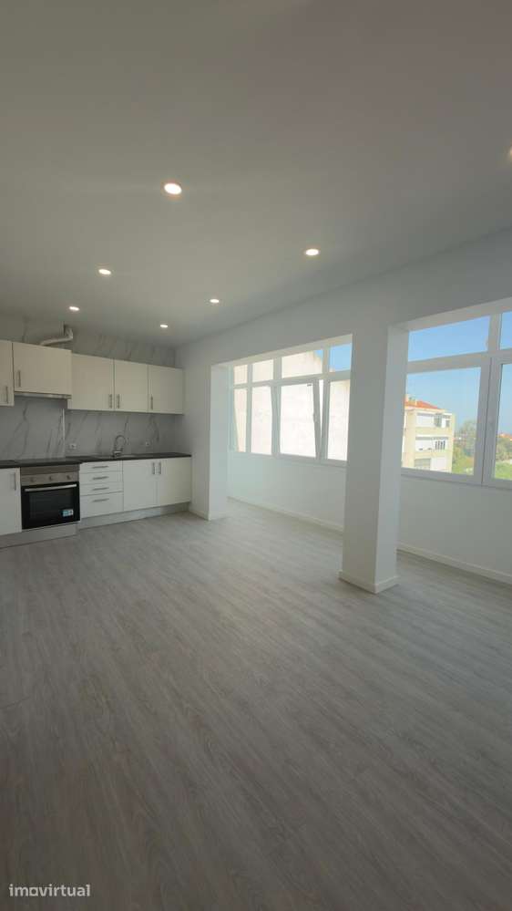 Apartamento T2 à venda na Rua União Piedense - Grande imagem: 3/13