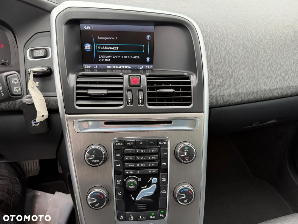 Volvo XC 60 T5 R-Design Summum - 9