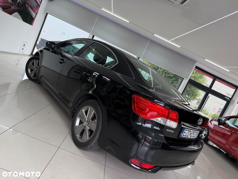 Toyota Avensis 2.0 D-4D Luna - 3