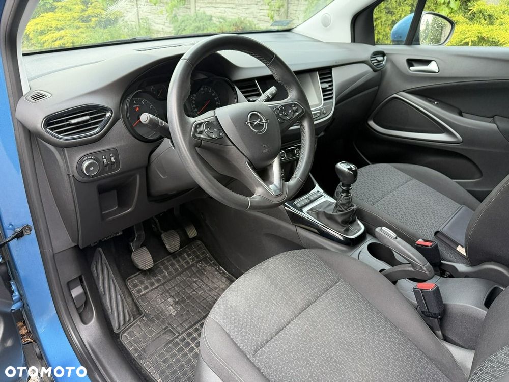 Opel Crossland X - 13