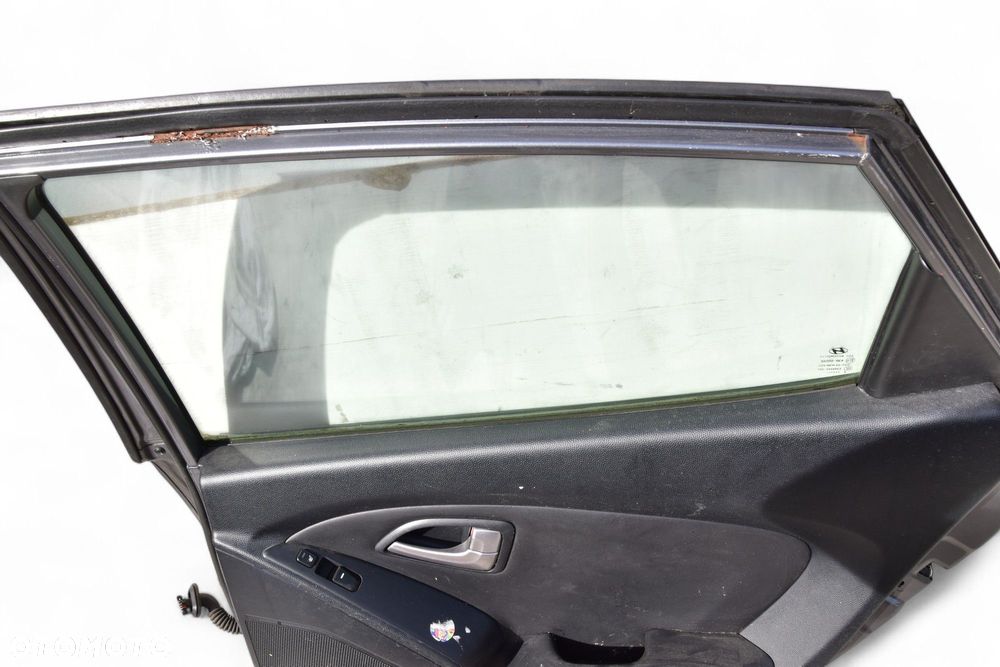 Drzwi Prawy Tył HYUNDAI IX35 I Przedlift 09-12 kod lakieru: ZAR - 10
