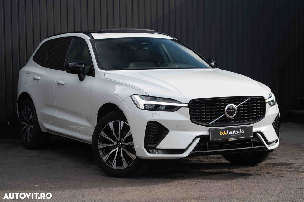 Volvo XC 60 B4 MHEV AT8 AWD R-Design - 26