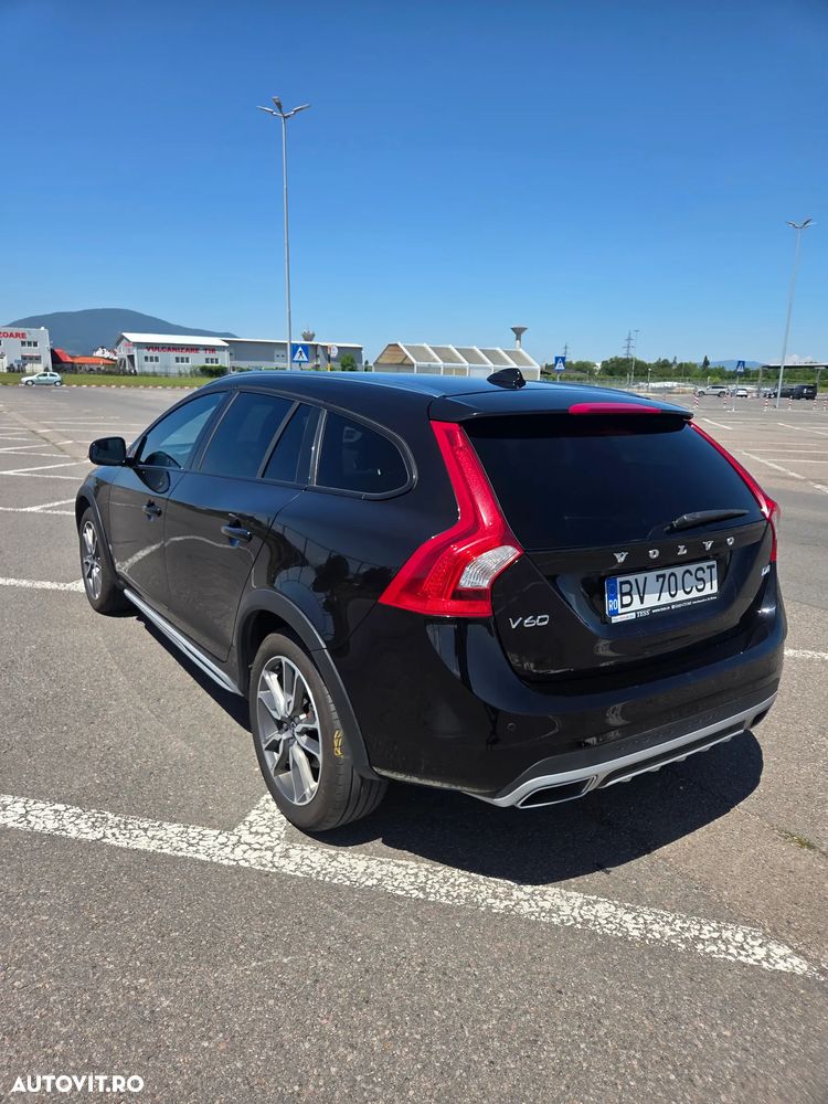 Volvo V60 D4 Summum - 4