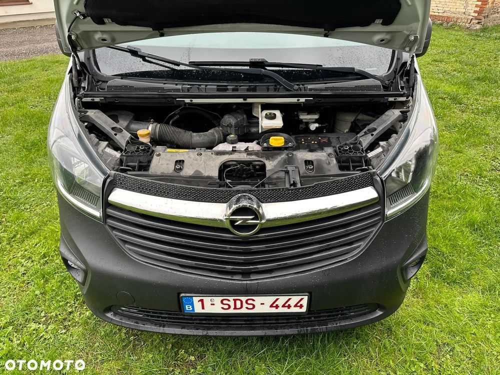 Opel Vivaro - 18