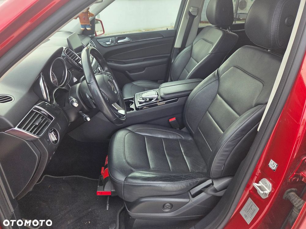 Mercedes-Benz GLE - 27