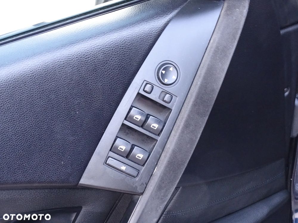 BMW Seria 5 535d - 24