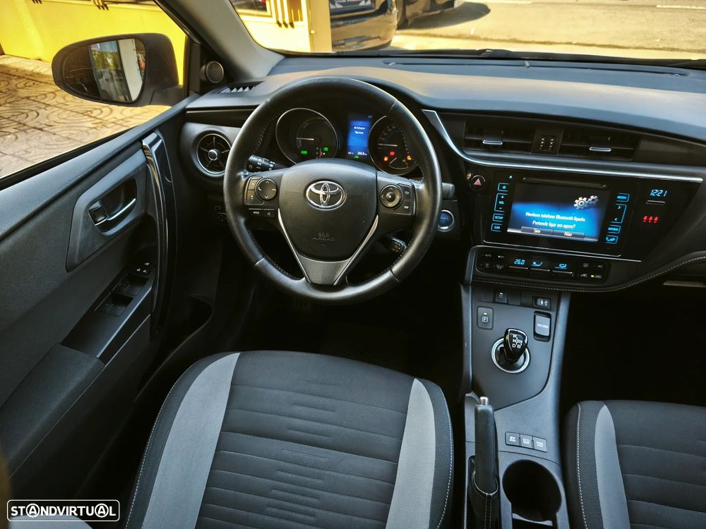 Toyota Auris 1.8 HSD Comfort+J17 - 30