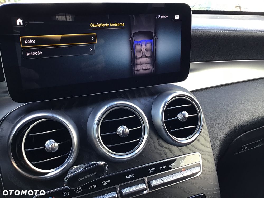 Mercedes-Benz GLC AMG 43 4Matic AMG Speedshift TCT 9G - 29