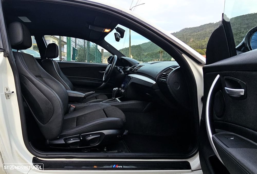 BMW 120 d Aut. Limited Edition Lifestyle c/ M Sport Pack - 17