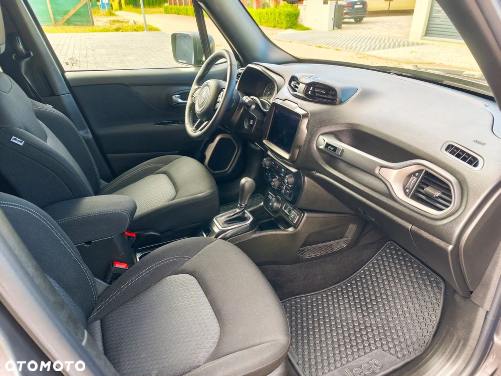 Jeep Renegade - 11