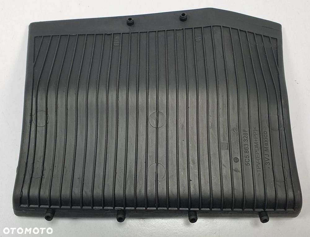 WKŁAD WNĘKI SCHOWKA KONSOLI GUMA VW NEW BEETLE II 5C5863328F - 2