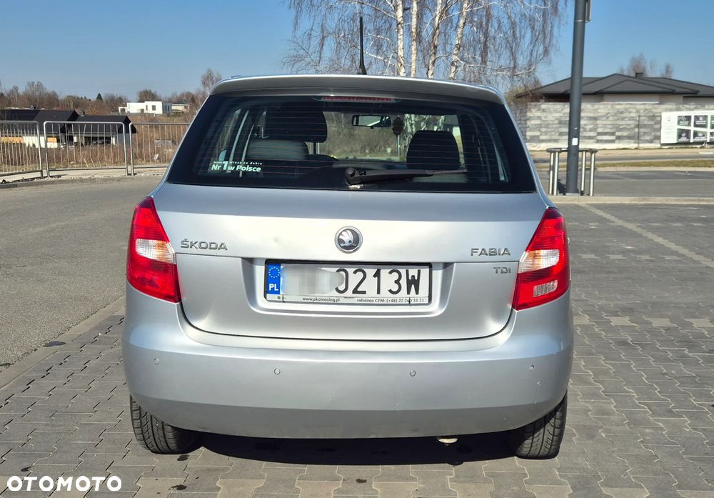 Skoda Fabia - 10