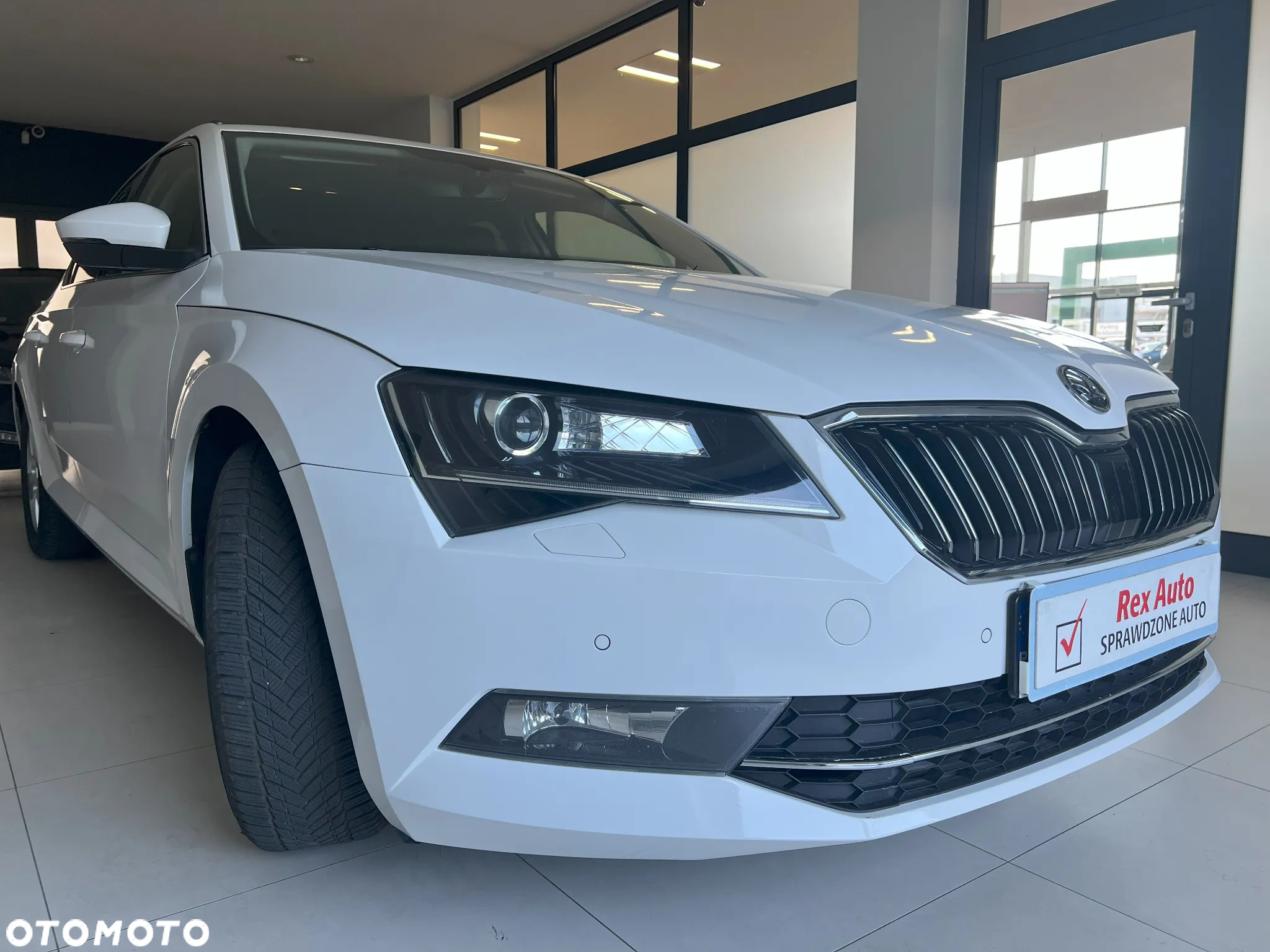 Skoda Superb 1.4 TSI ACT Ambition - 2