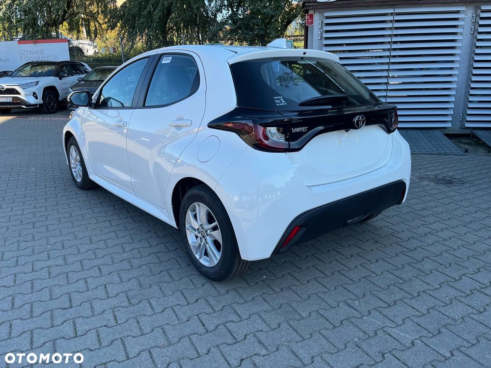 Toyota Yaris - 7