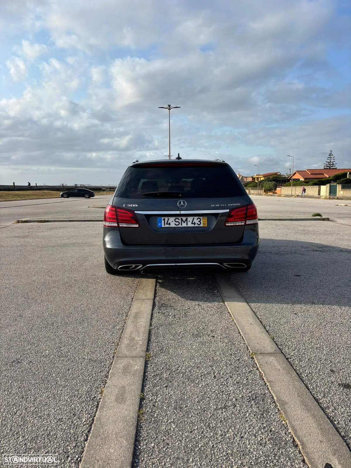 Mercedes-Benz E 300 Bluetec Hybrid Avantgarde - 26