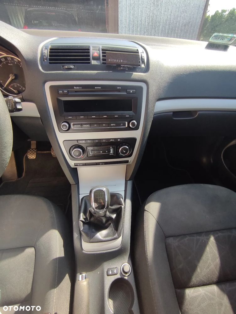 Skoda Octavia 1.4 TSI FAMILY - 13