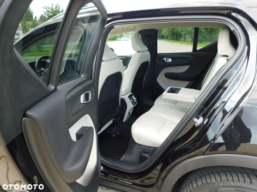 Volvo XC 40 D3 Momentum Pro - 12