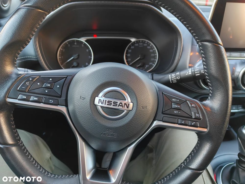 Nissan Juke 1.0 DIG-T N-Connecta - 17