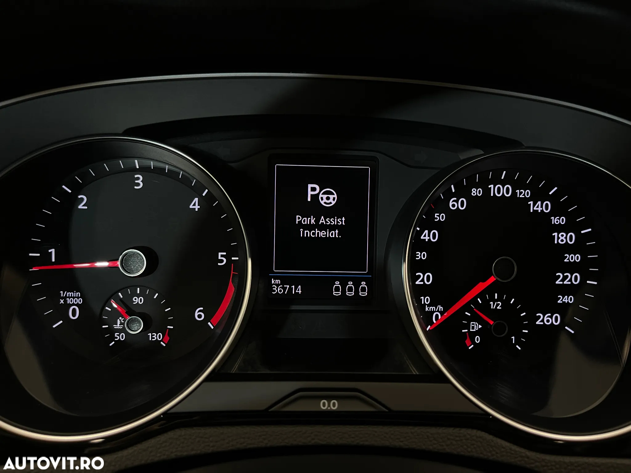 Volkswagen Passat 2.0 TDI DSG Highline - 27