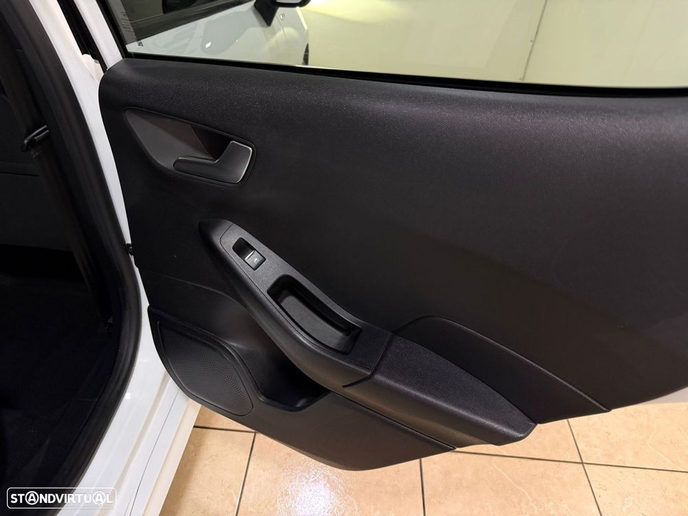 Ford Fiesta 1.0 EcoBoost ST-Line - 39