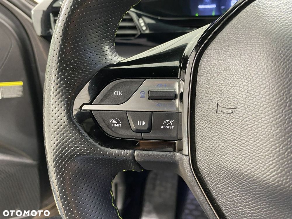 Peugeot 308 - 24