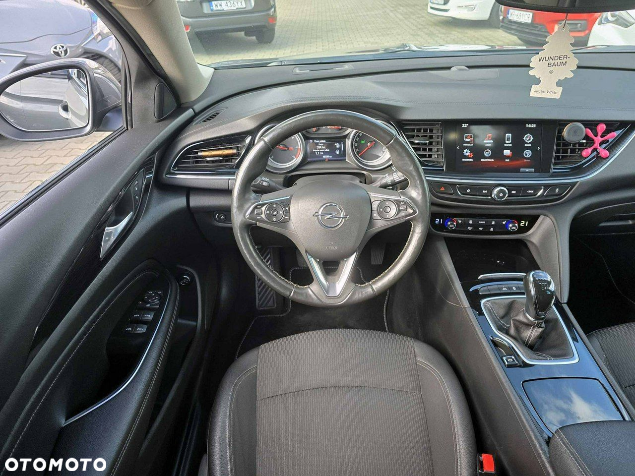 Opel Insignia - 21