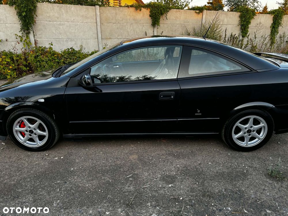 Opel Astra 2.2 Sport - 6