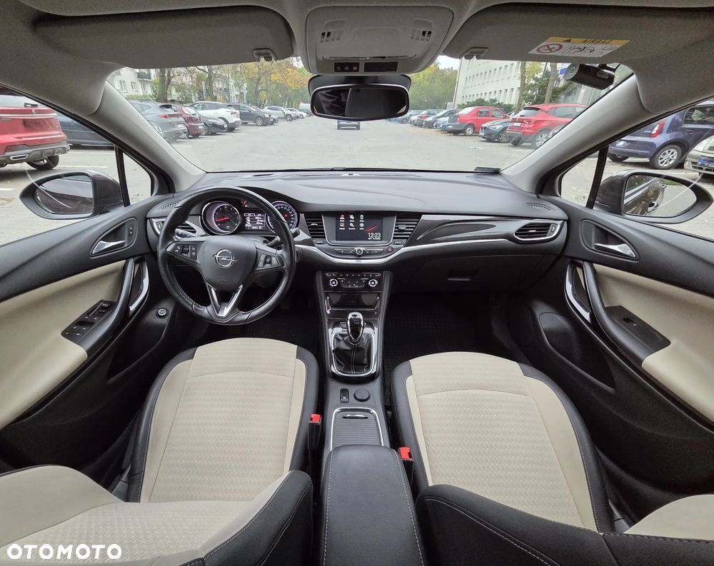 Opel Astra V 1.4 T Elite - 8