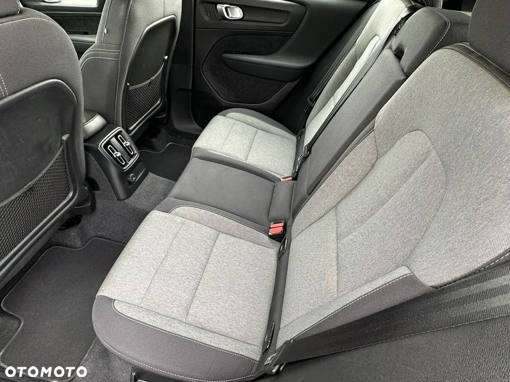 Volvo XC 40 T4 Plug-In Hybrid Core - 17