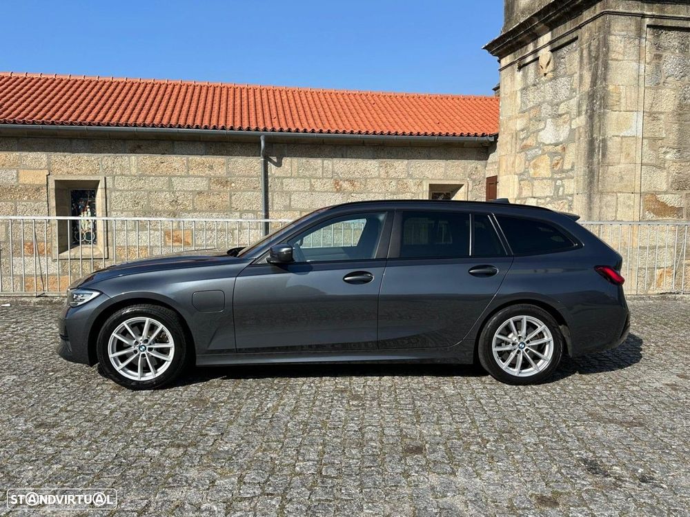BMW 320 e Touring Auto - 24