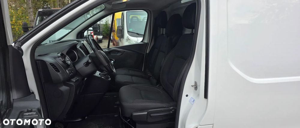 Opel VIVARO LONG BARDZO BOGATA WERSJA - 25