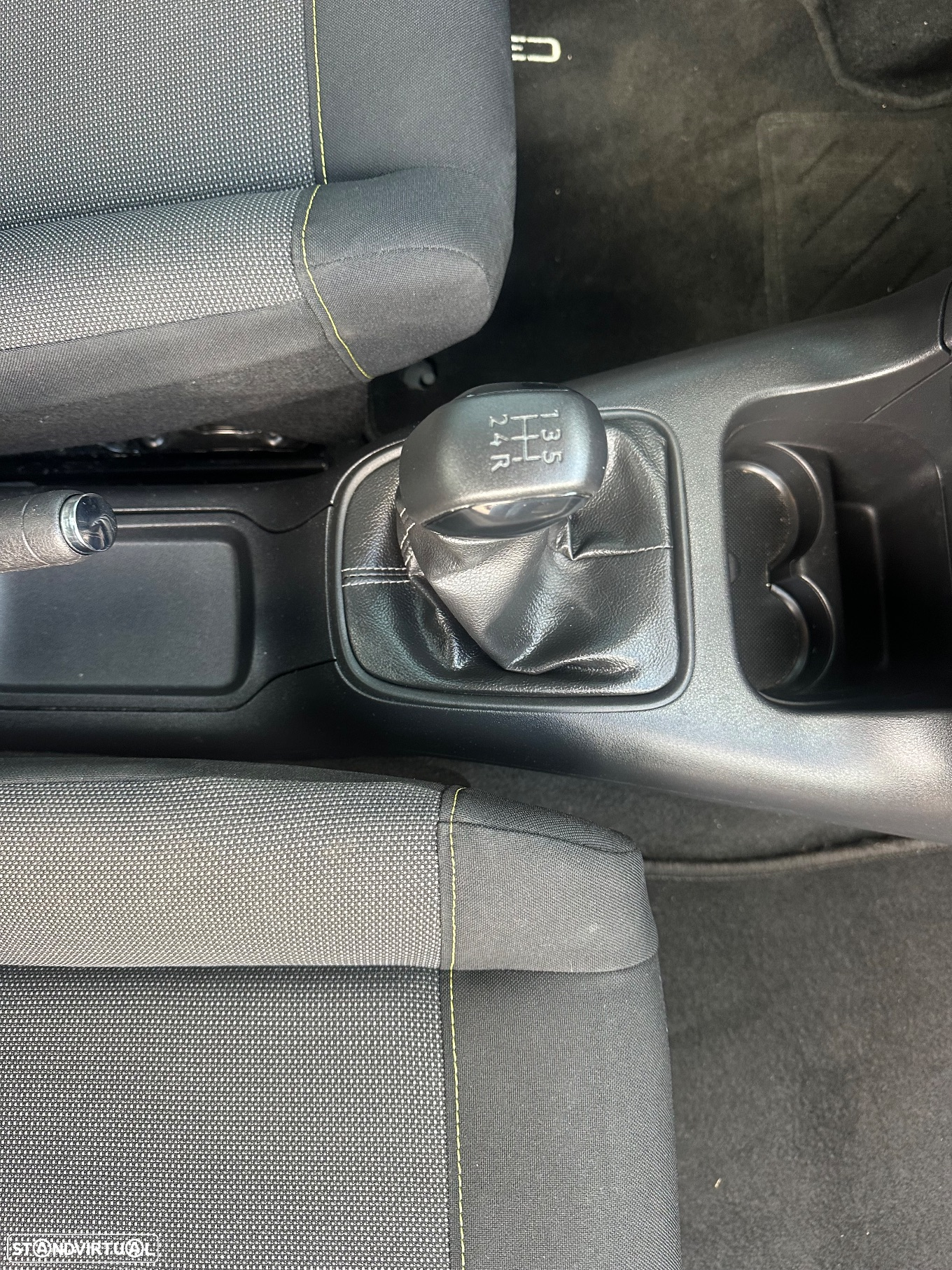 Citroën C3 1.2 PureTech Shine - 12