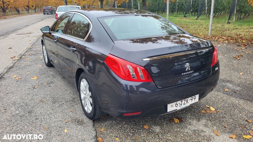 Peugeot 508 RXH 2.0 HDi FAP BMP Hybrid4 - 5