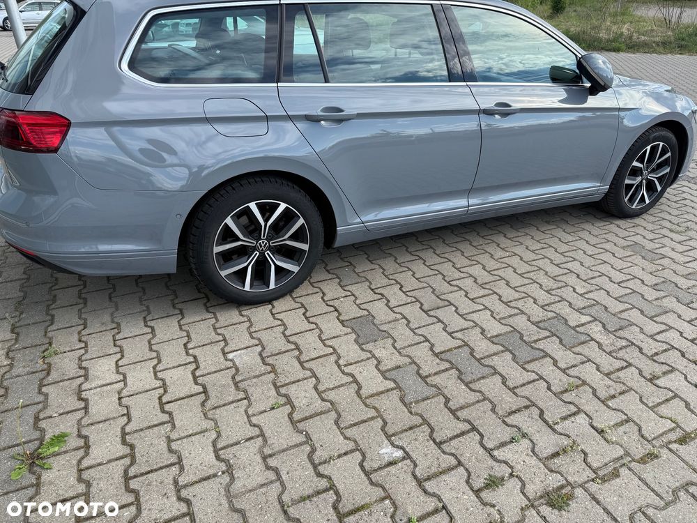 Volkswagen Passat Variant 2.0 TDI EVO Business - 12