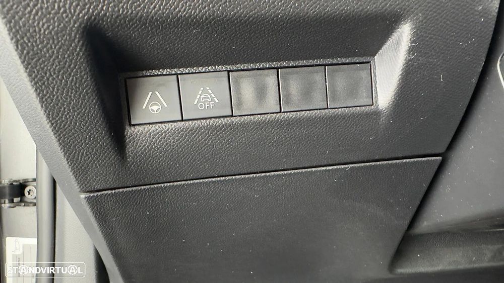 Peugeot 2008 1.2 PureTech GT Pack EAT8 - 30