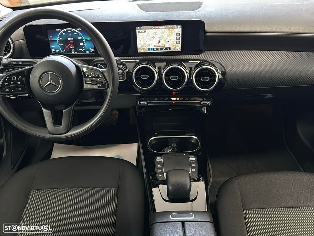 Mercedes-Benz CLA 180 - 9