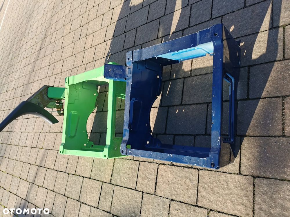 Podłoga szyny Podsufitka Sprinter 906  wykładzina tunel nawiewu boczki  fotele Mercedes Sprinter 906 fotele - 22