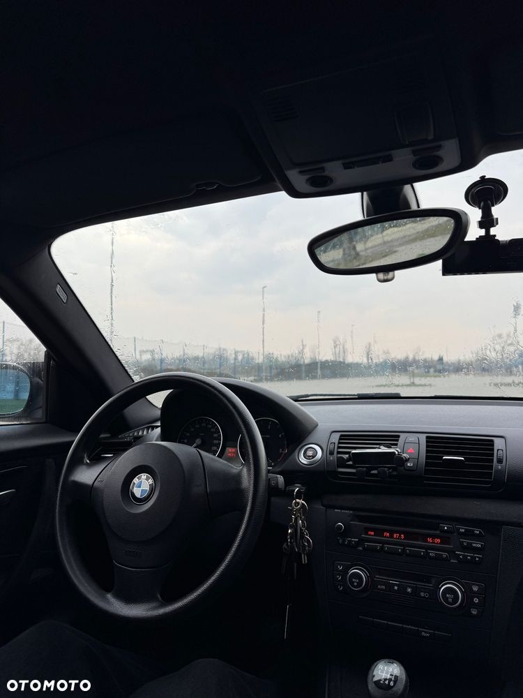 BMW Seria 1 118d - 5