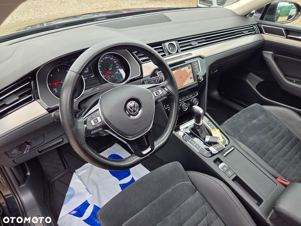 Volkswagen Passat 2.0 TDI BMT Highline DSG - 37