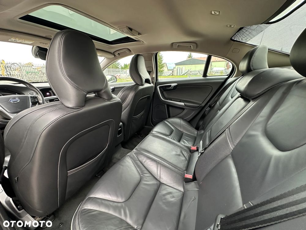 Volvo S60 - 27