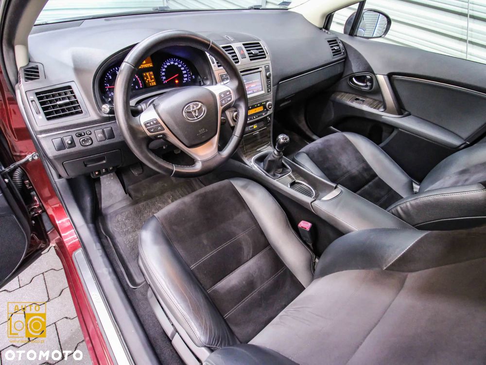 Toyota Avensis 2.0 D-4D Premium - 17