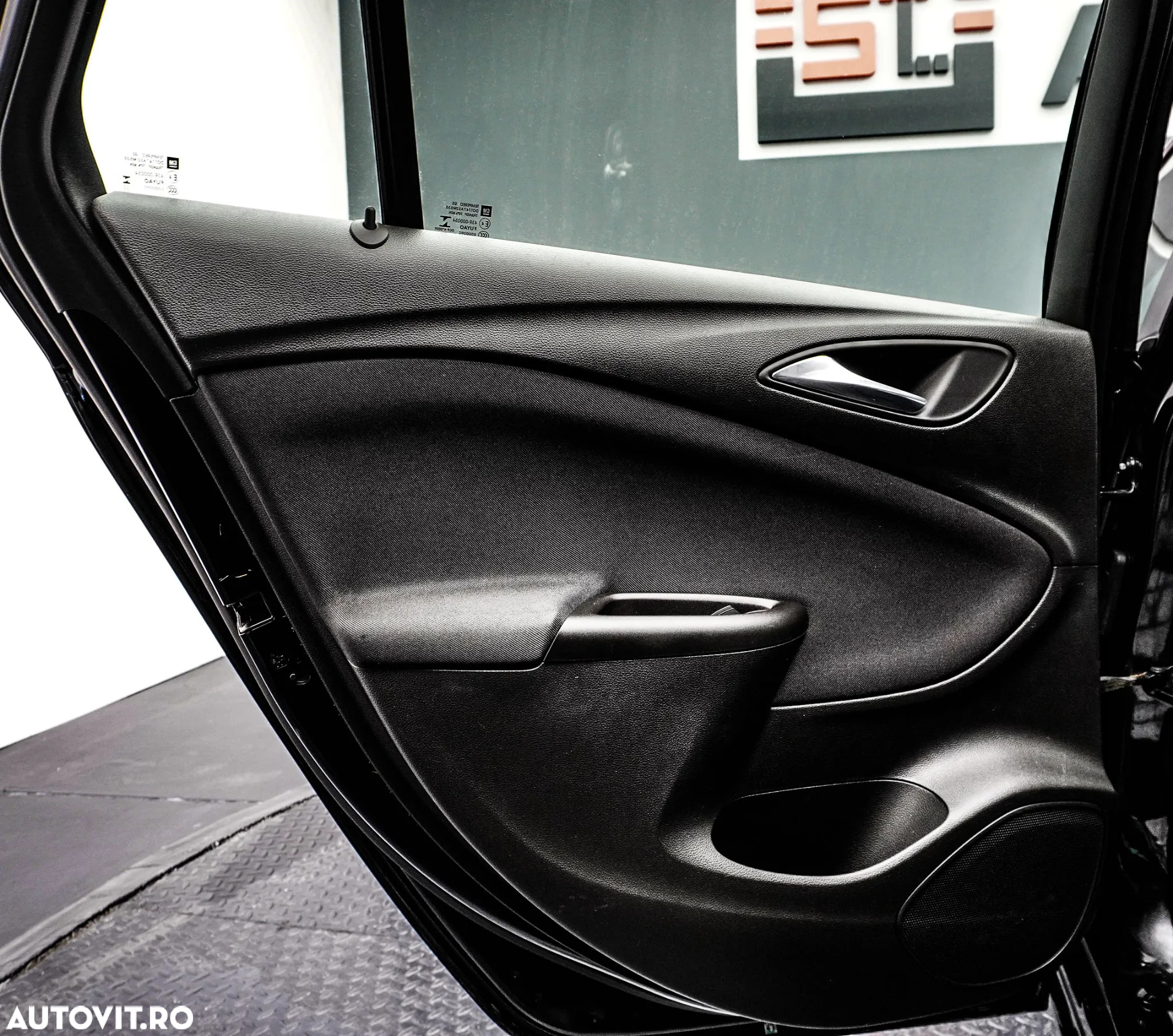 Opel Astra 1.0 Turbo ECOTEC Start/Stop Dynamic - 26
