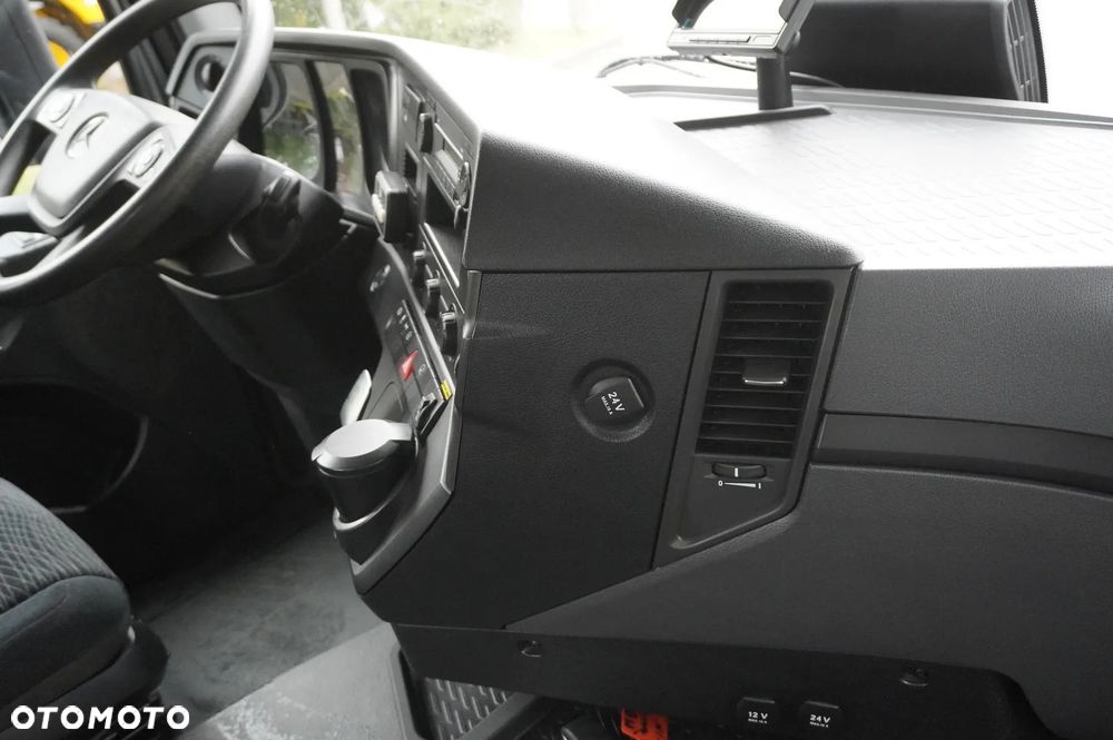 Mercedes-Benz Arocs 1833 4×2 / 50 tys. km! / HDS HIAB X-HIPRO 192 ES-3 / Pilot / 3 szt._261780 - 29